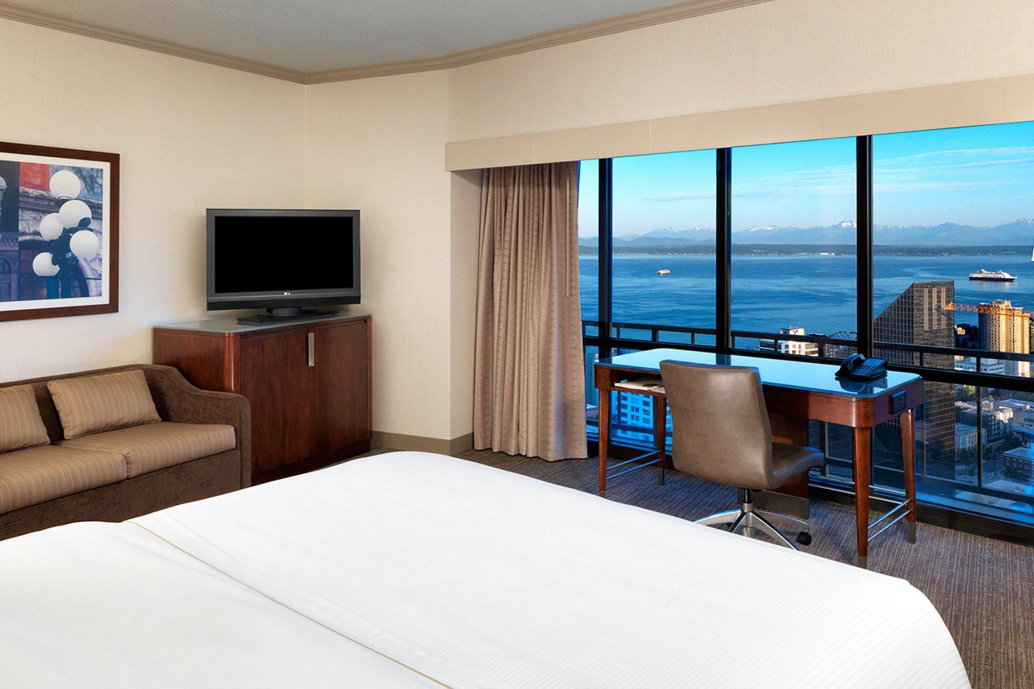 Grand Water View, Guest room, 2 Double, Water view, High floor