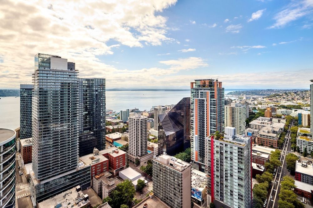 undefined The Westin Seattle 8