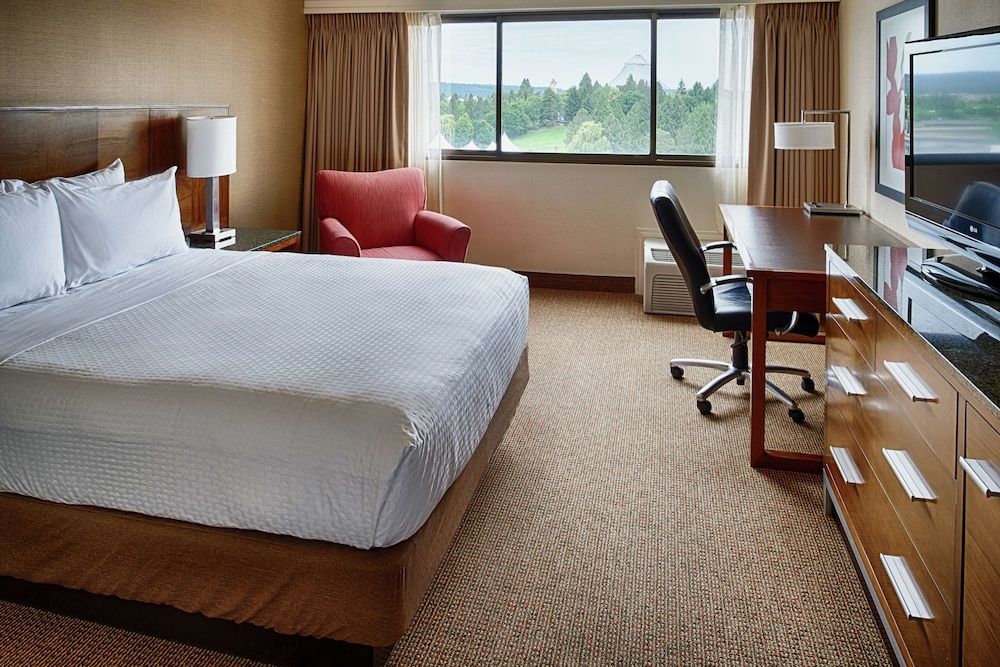 Standard Room, 1 Queen Bed