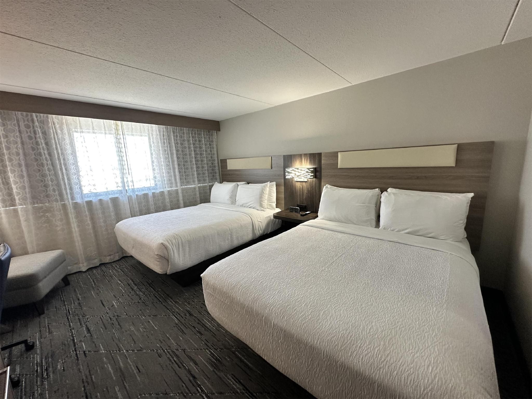 Best Western Plus Downtown Tacoma 2 Queen Beds, Non-Smoking, Chair With Ottoman, Microwave And Mini-Refrigerator, Full Breakfast