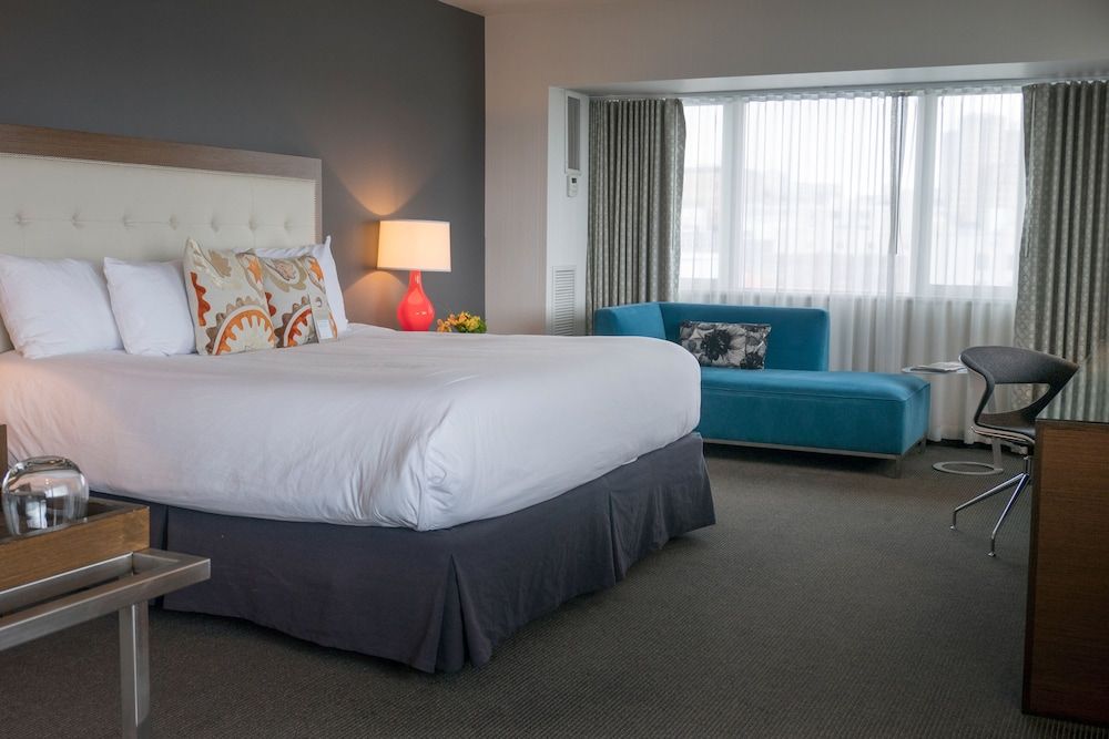 Hotel Murano Superior Suite, 1 King Bed (Corner King) 3