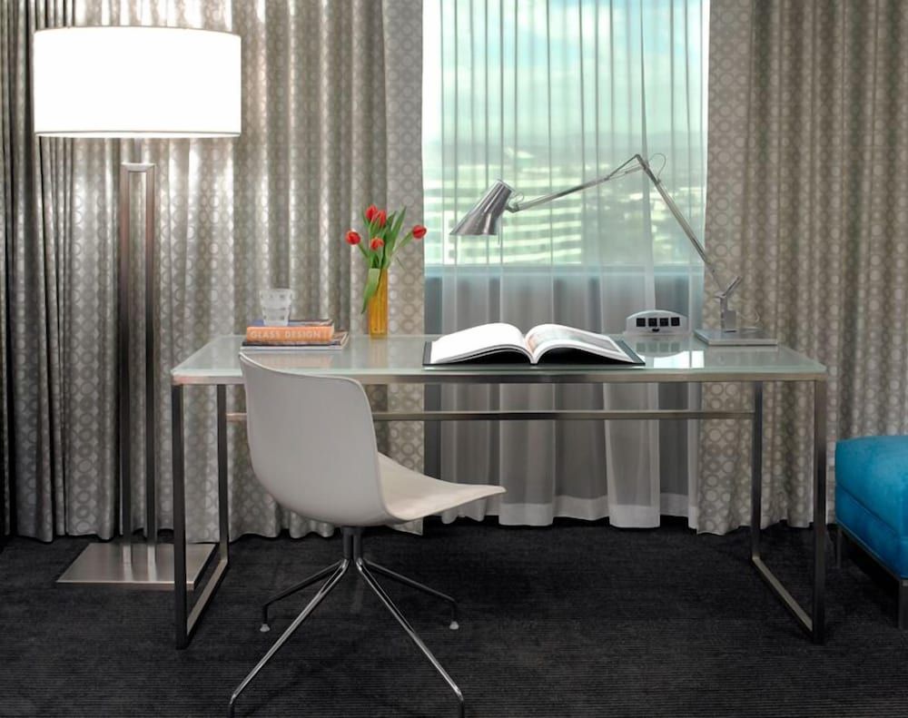 Hotel Murano Superior Suite, 1 King Bed (Corner King) 10