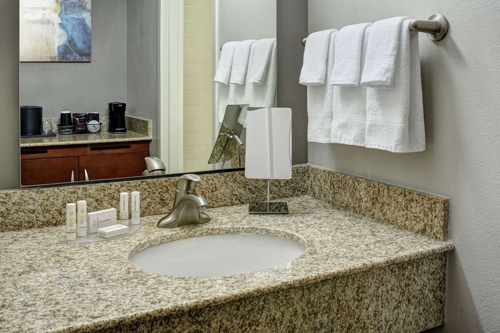 Room, 2 Queen Beds, Accessible (Hearing)