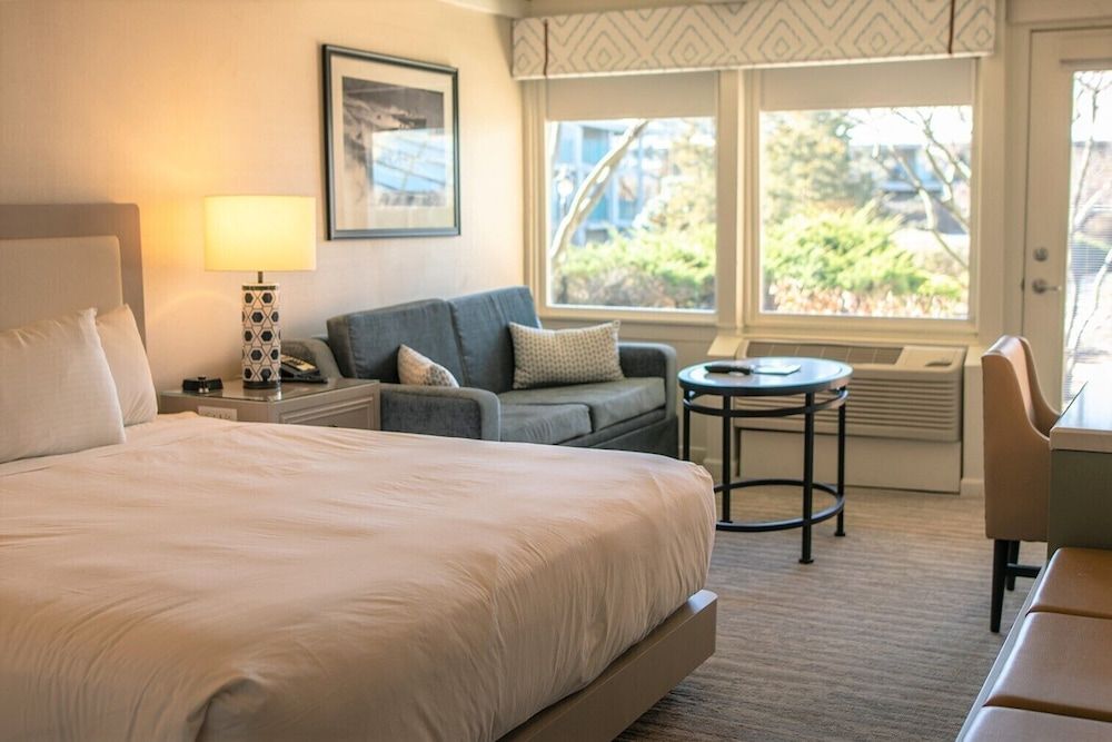 Abbey Resort and Avani Spa Room, 1 King Bed, Resort View