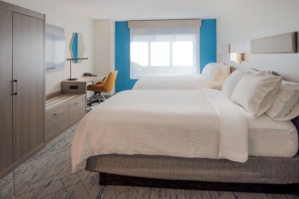 Suite, Multiple Beds