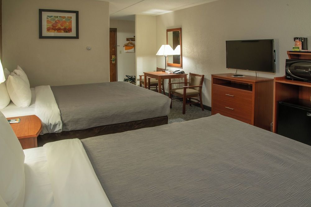 Standard Room, 2 Queen Beds, Non Smoking
