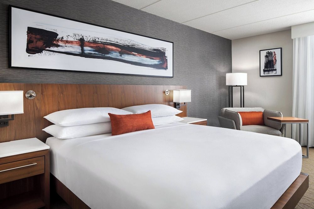 Standard Room, 1 King Bed