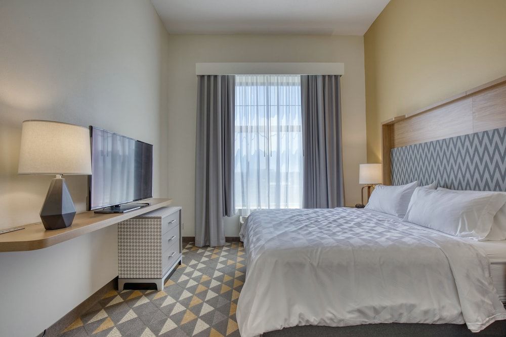 Standard Room, 1 Queen Bed, Accessible (Communications)