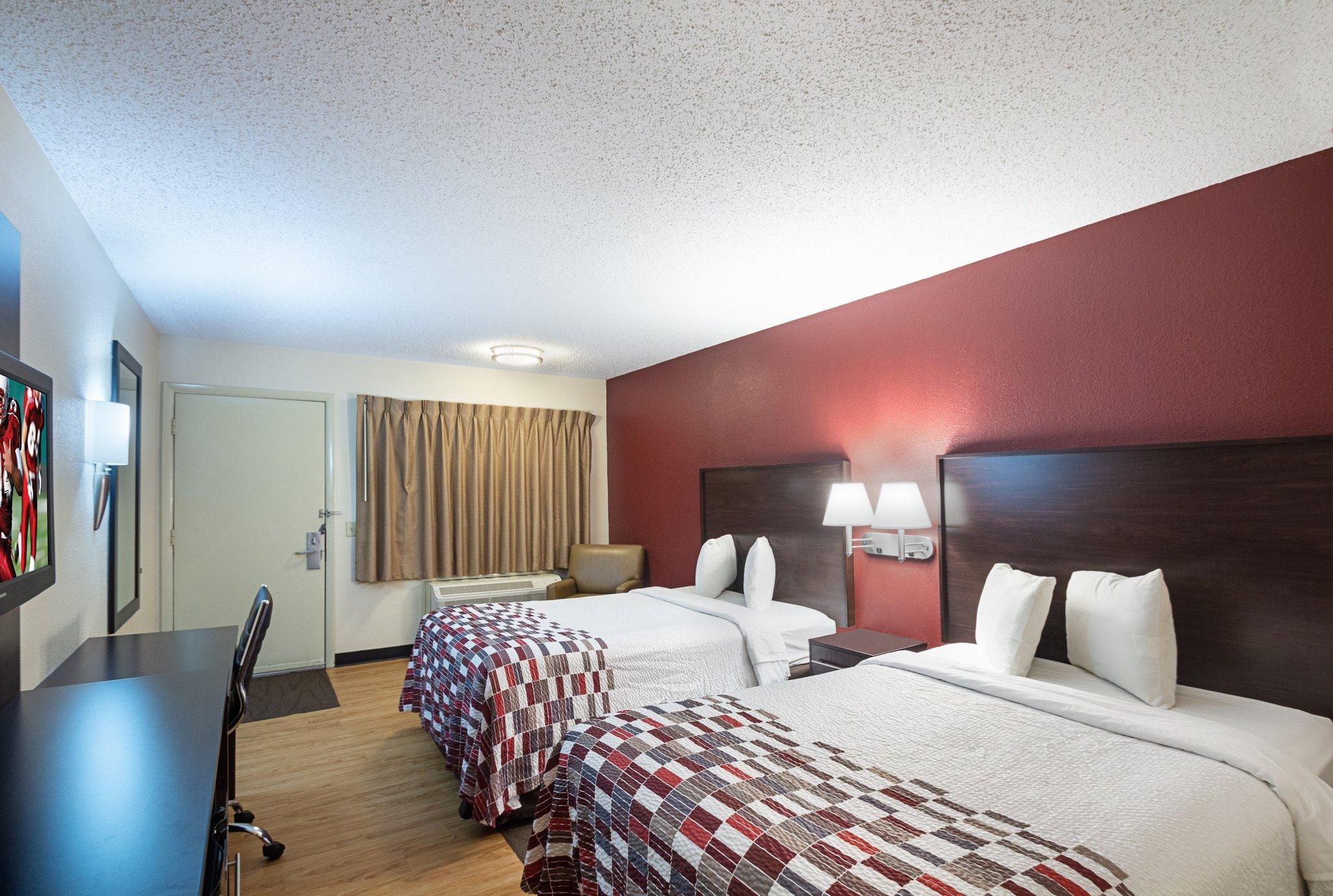 Deluxe 2 Full Beds Smoke Free