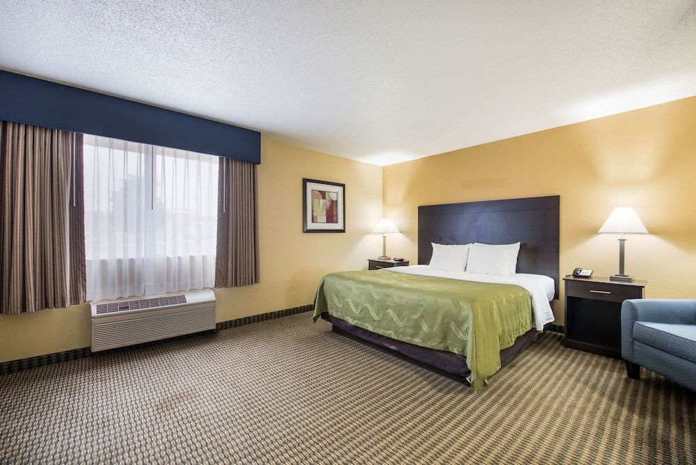 Standard Room, 1 King Bed, Non Smoking