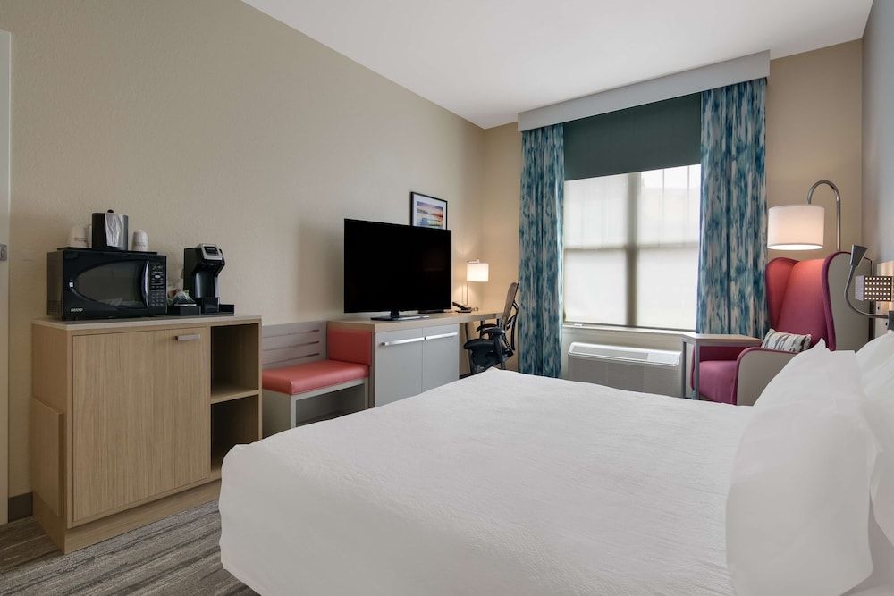 Room, 1 King Bed, Accessible, Bathtub
