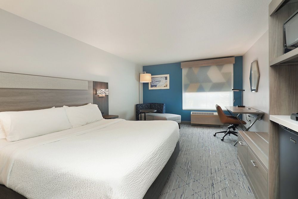 Standard Room, 1 King Bed