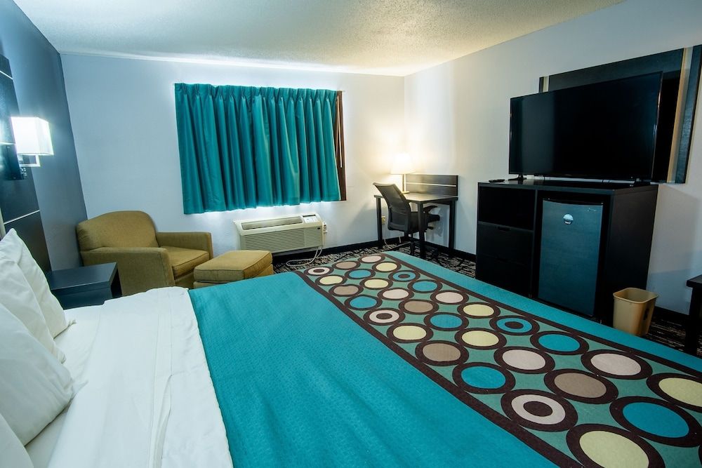 Standard Room, 1 King Bed, Non Smoking