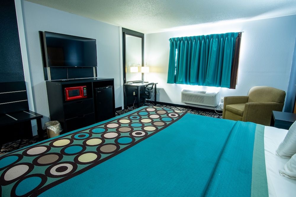 Room, 1 King Bed, Non Smoking