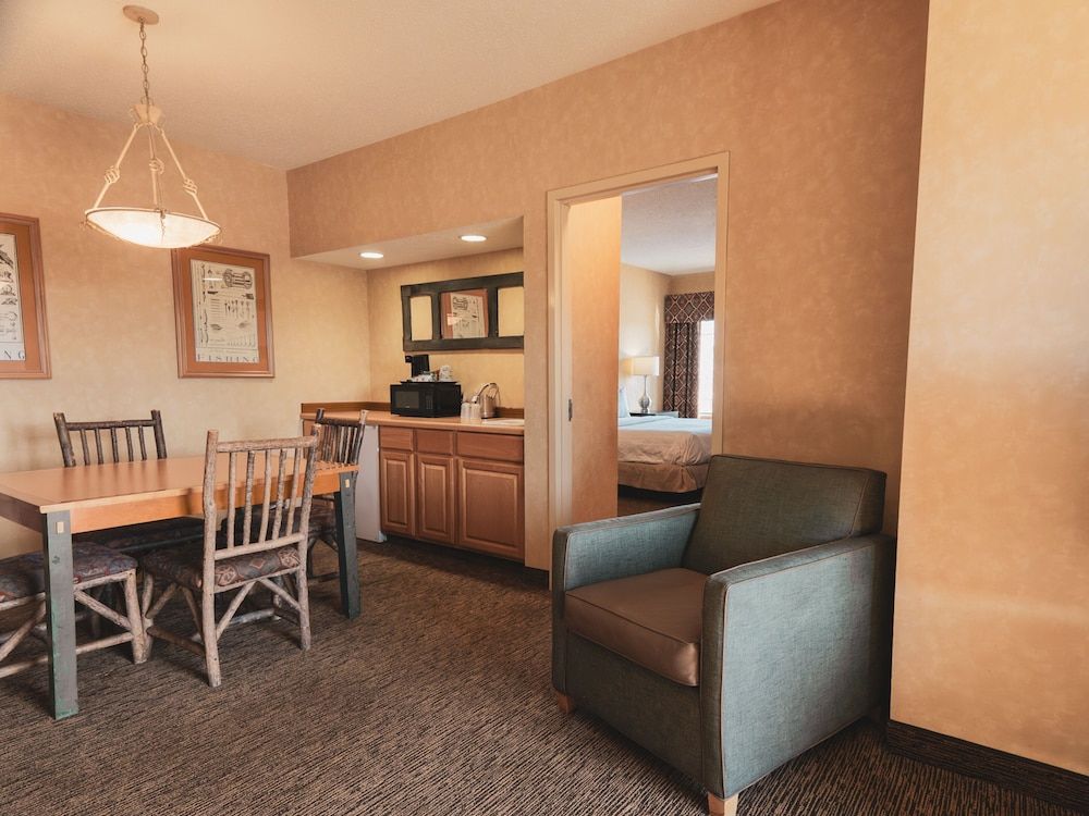 King Corner Suite