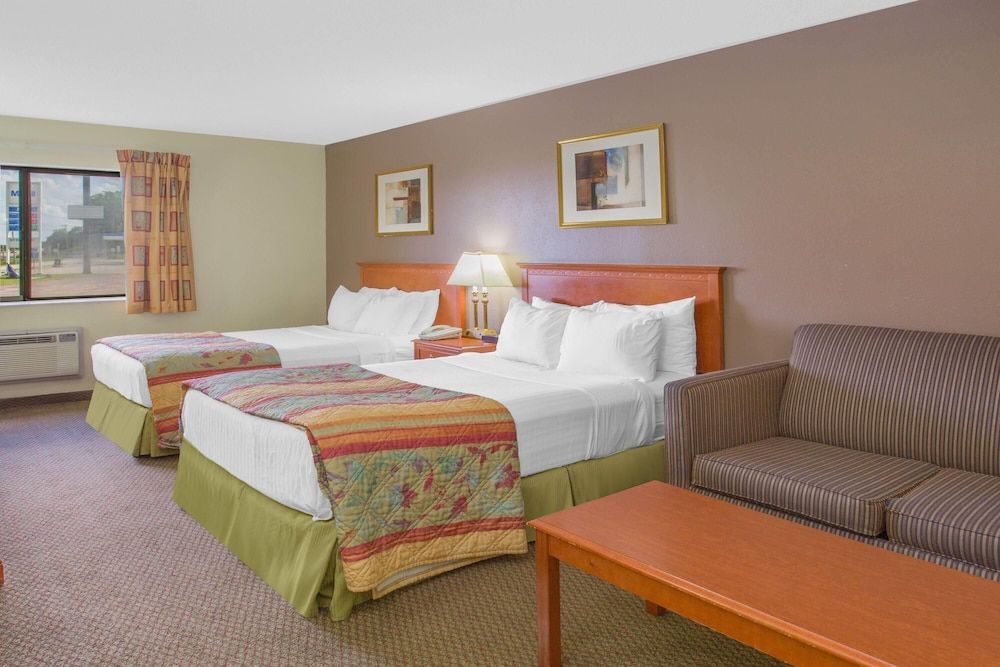 Room, 2 Double Beds, Non Smoking (Pet Friendly)