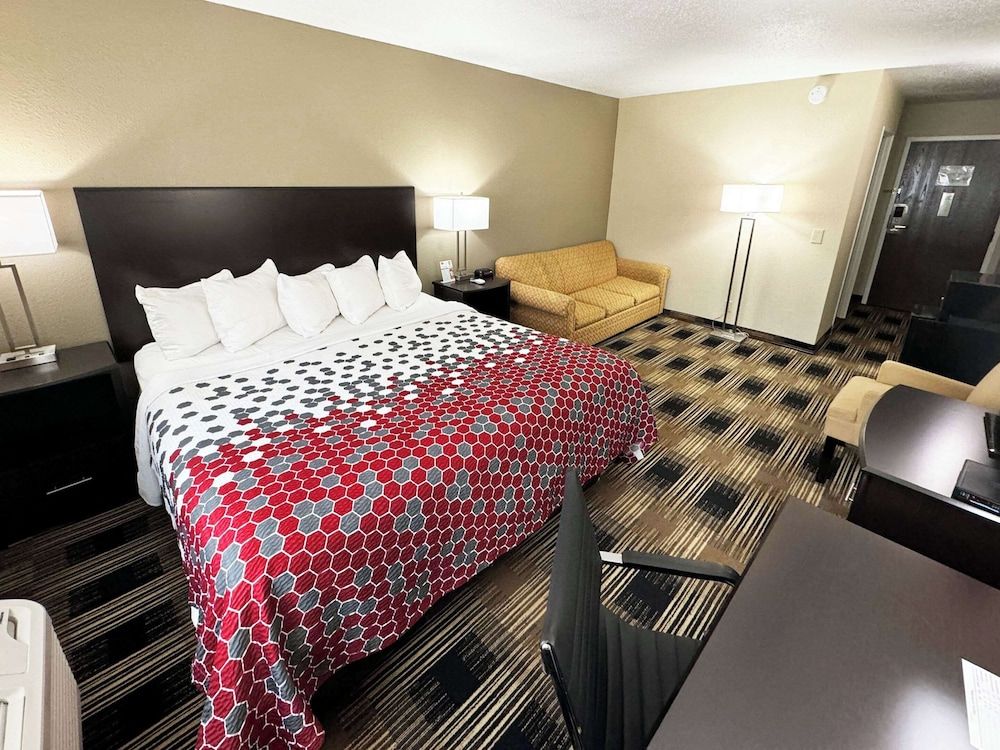 Standard Room, 1 King Bed