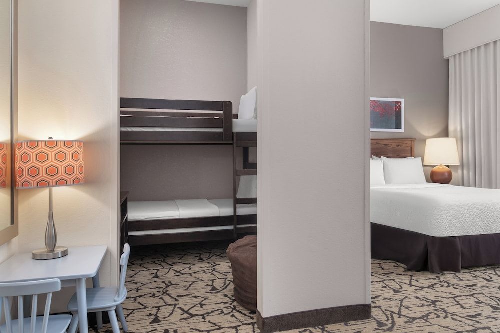 Suite, Multiple Beds