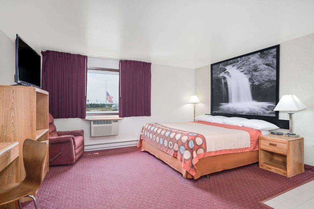 Studio Suite, 1 King Bed, Non Smoking