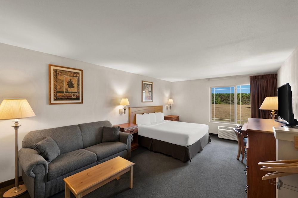 Rodeway Inn & Suites Tomahawk