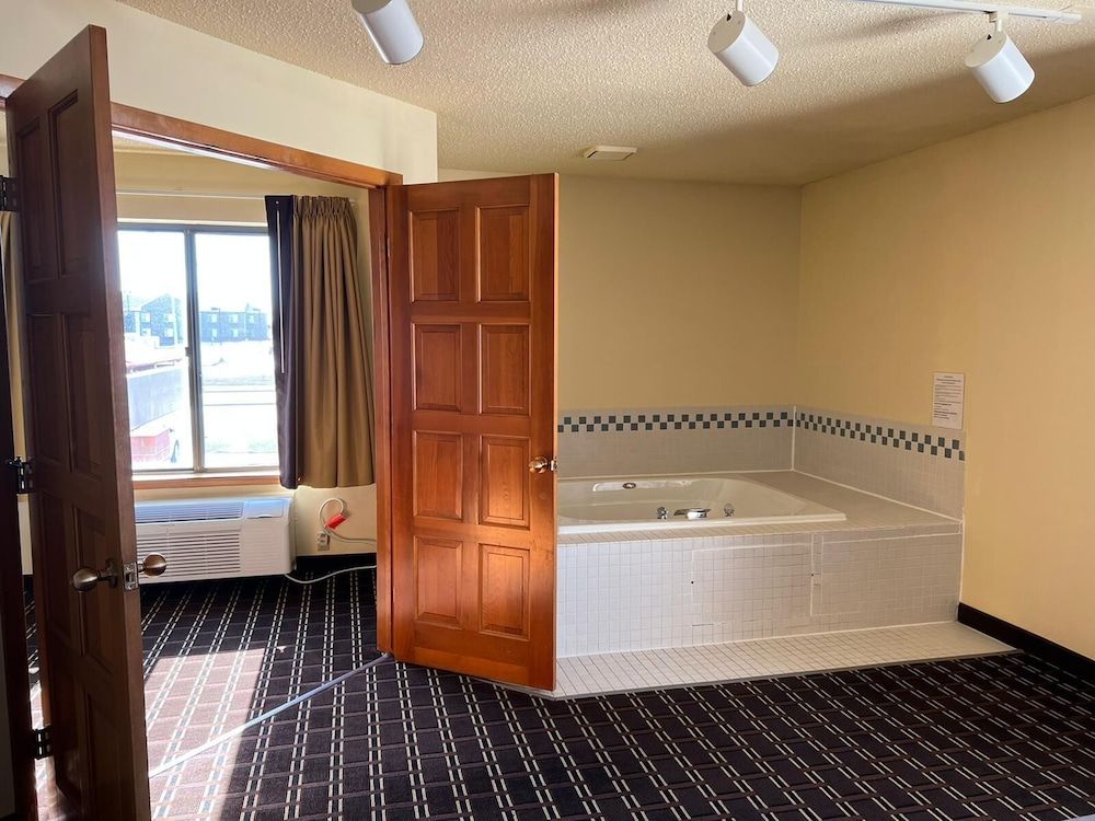 Suite, 1 King Bed, Non Smoking (1 Bedroom)