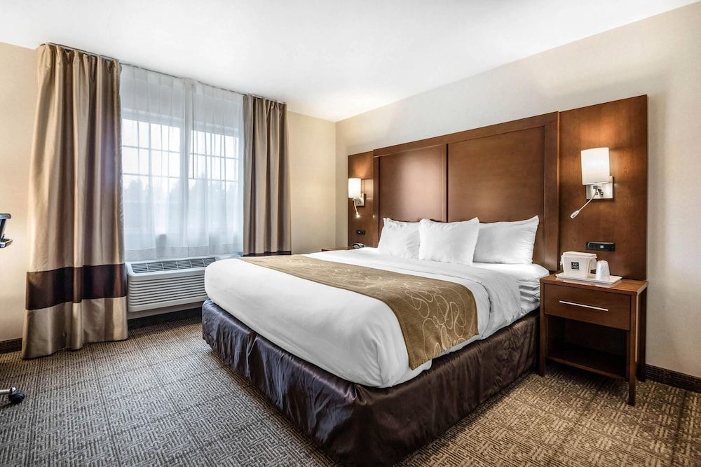 Suite, 1 King Bed with Sofa bed, Non Smoking, Hot Tub
