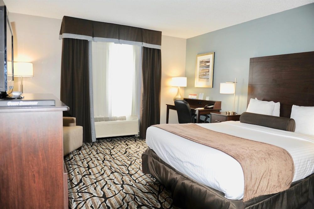 Standard Room, 1 Queen Bed