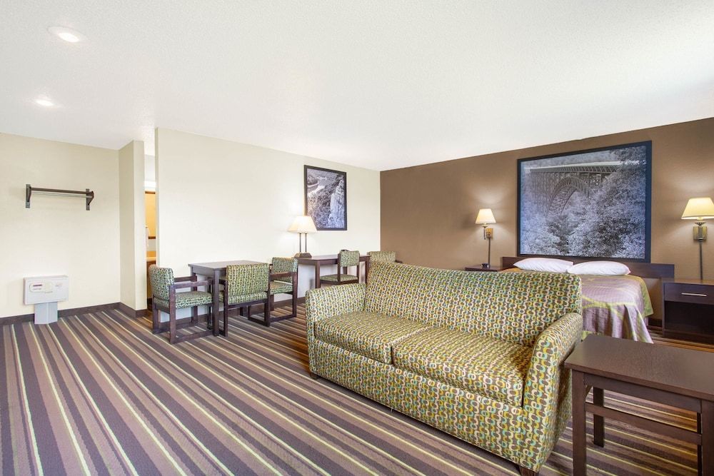 Studio Suite, 1 Queen Bed, Non Smoking
