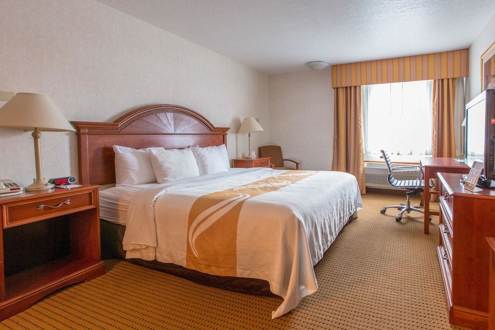 Standard Room, 1 King Bed, Non Smoking