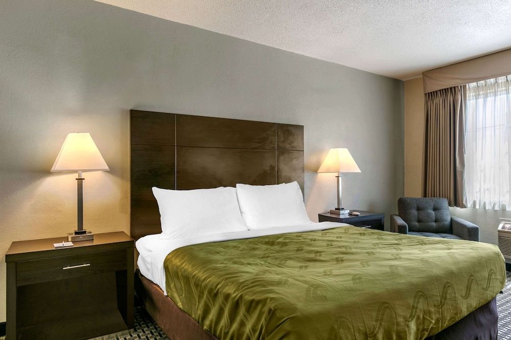 Standard Room, 1 King Bed, Non Smoking