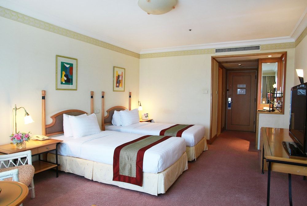 undefined Hanoi Daewoo Hotel 8