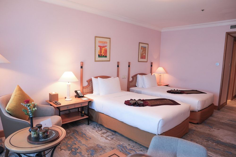 undefined Hanoi Daewoo Hotel 10