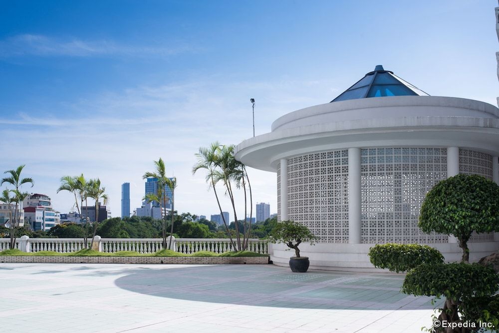 undefined Hanoi Daewoo Hotel 5