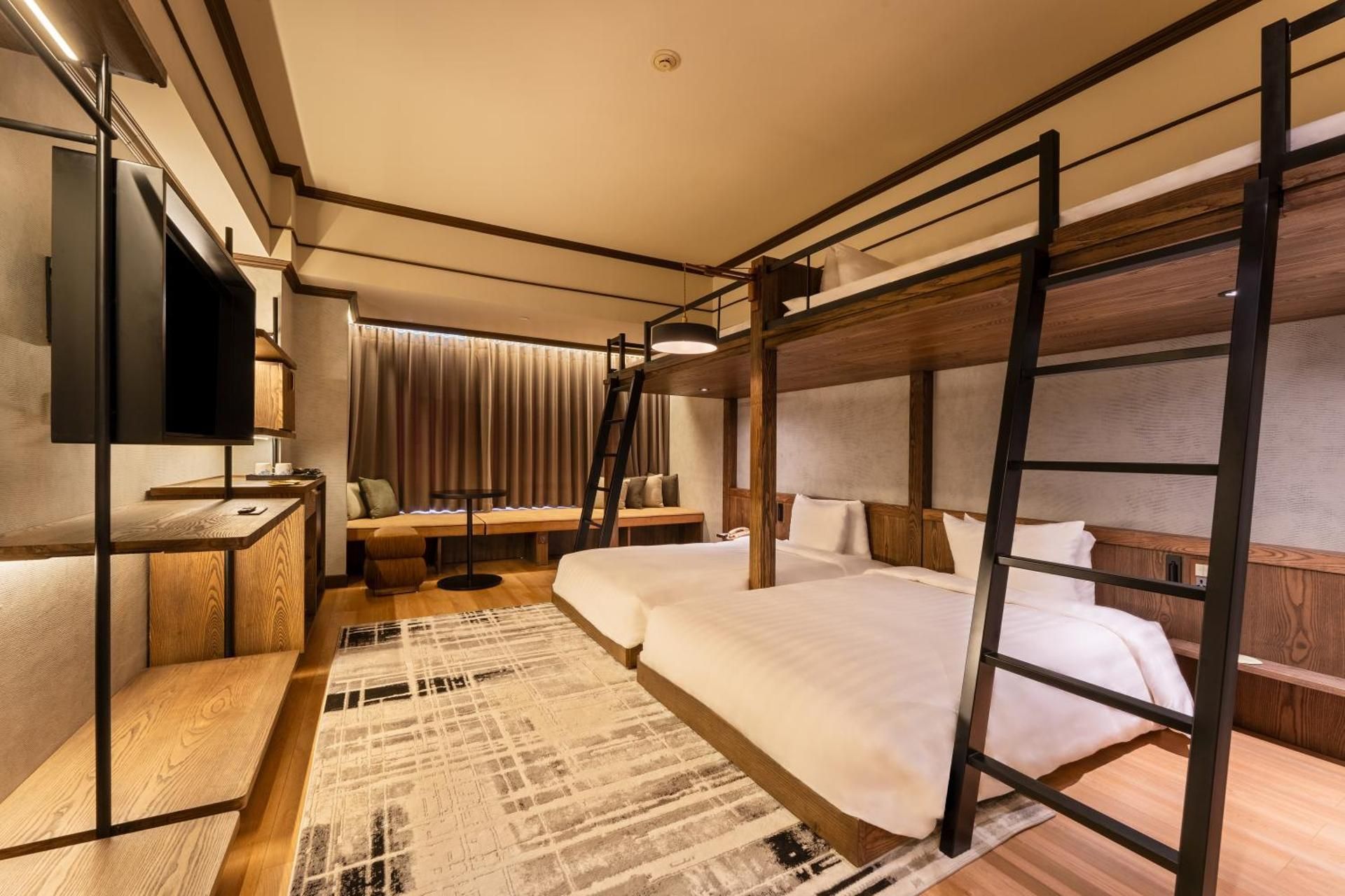 Premium Quadruple Room
