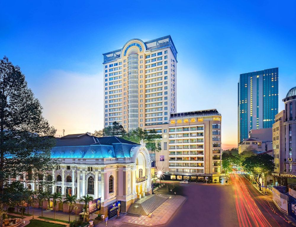 undefined Caravelle Saigon 3