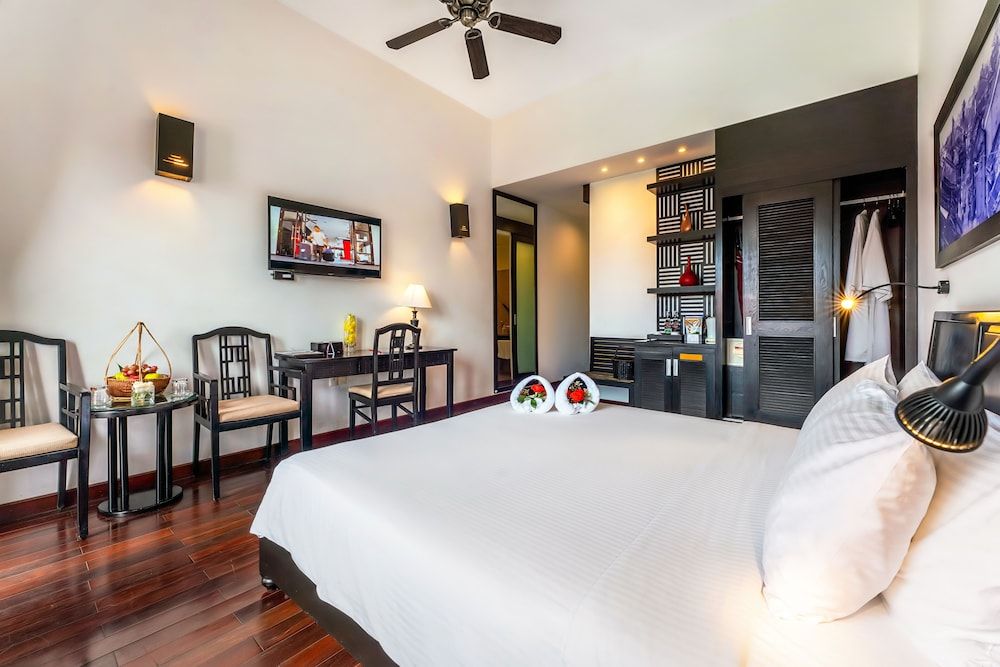 Hoi An Historic Hotel Superior Room 5