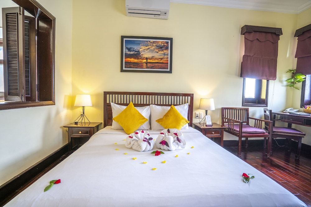 Hoi An Riverside Resort & Spa Superior Room 3