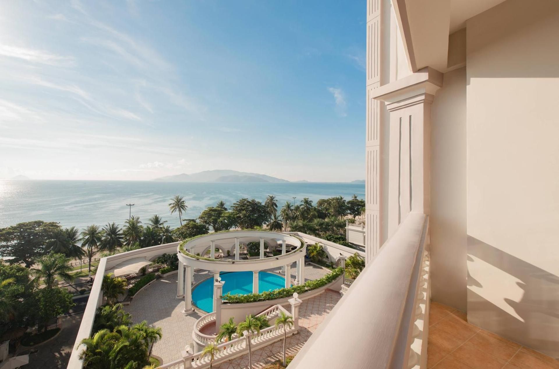 Deluxe Ocean View Twin