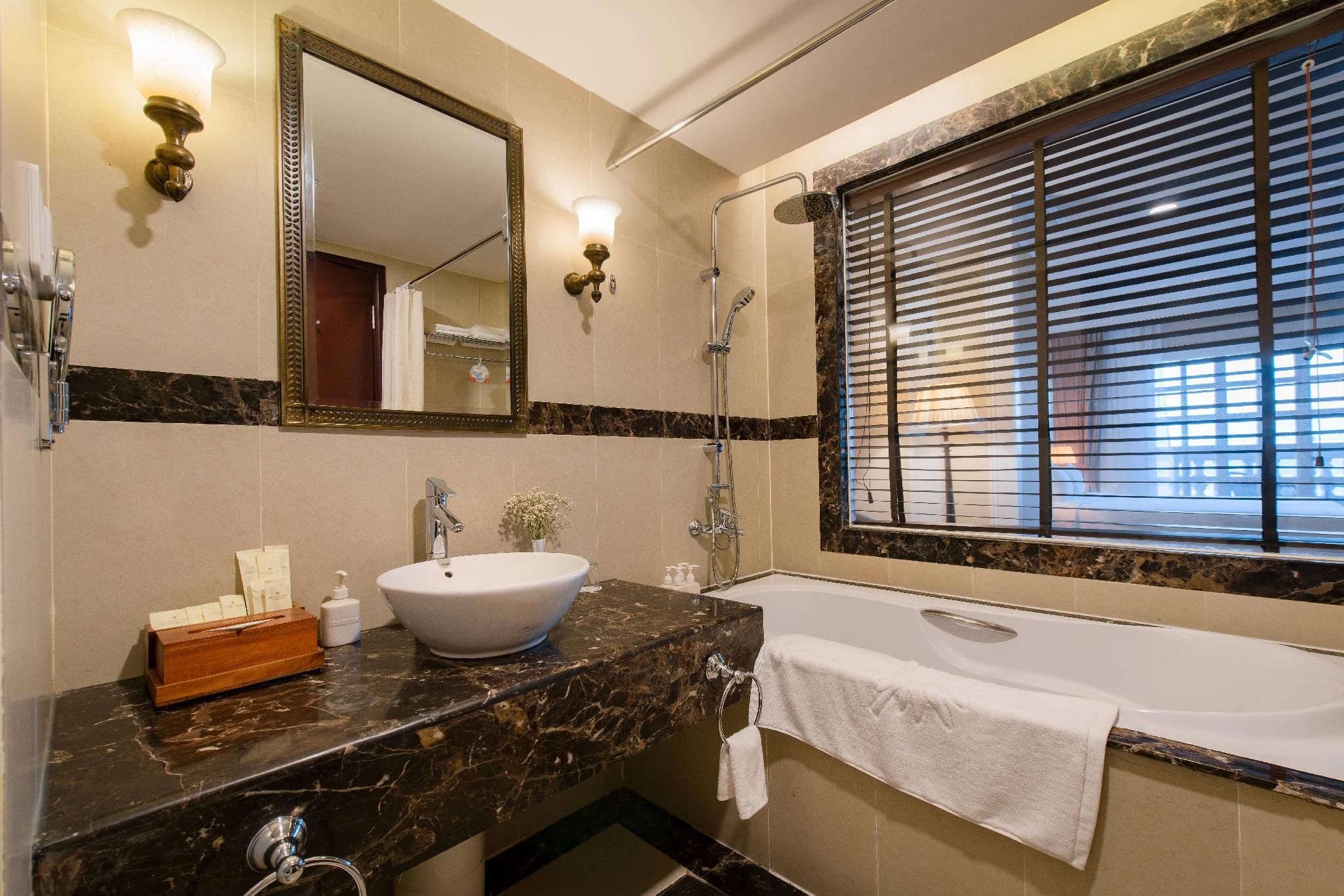 Deluxe Ocean View King