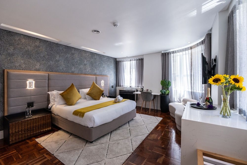 undefined Cape Diamond Boutique Hotel 4