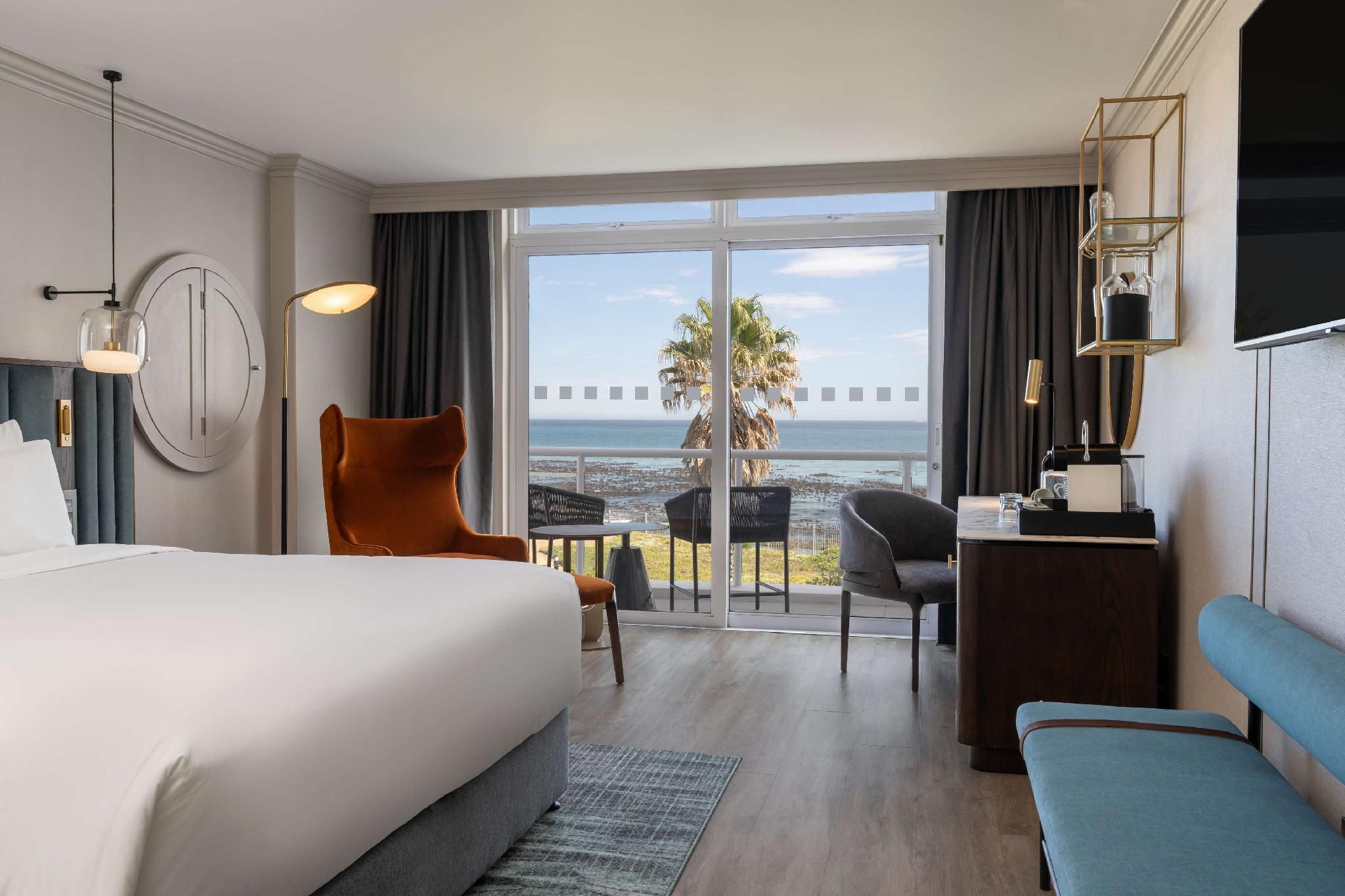 undefined Radisson Collection Hotel, Waterfront Cape Town 9
