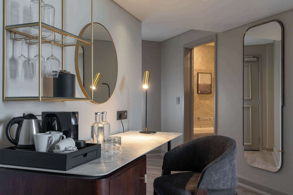 Radisson Collection Hotel, Waterfront Cape Town Superior Room (Collection) 5