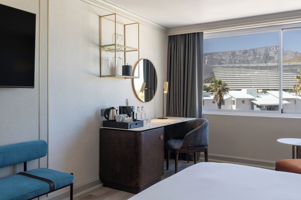 Superior Room, Mountain View (Collection)