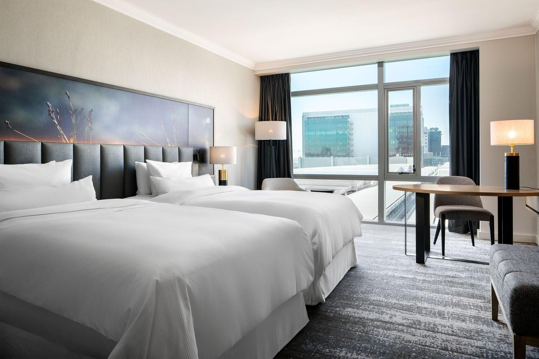 Westin Executive, Guest Room, 2 Twin, High Floor