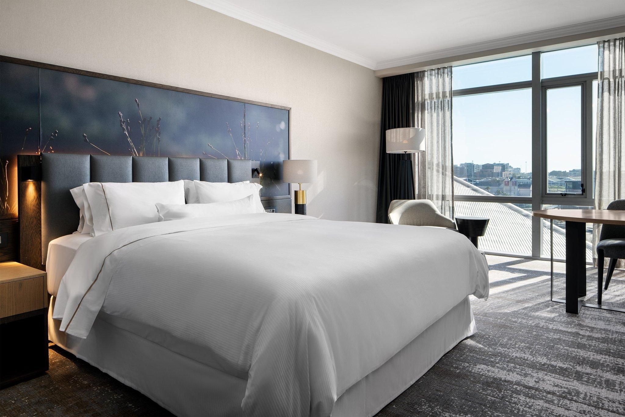 Westin Executive, Club Guest room, 1 King, High floor