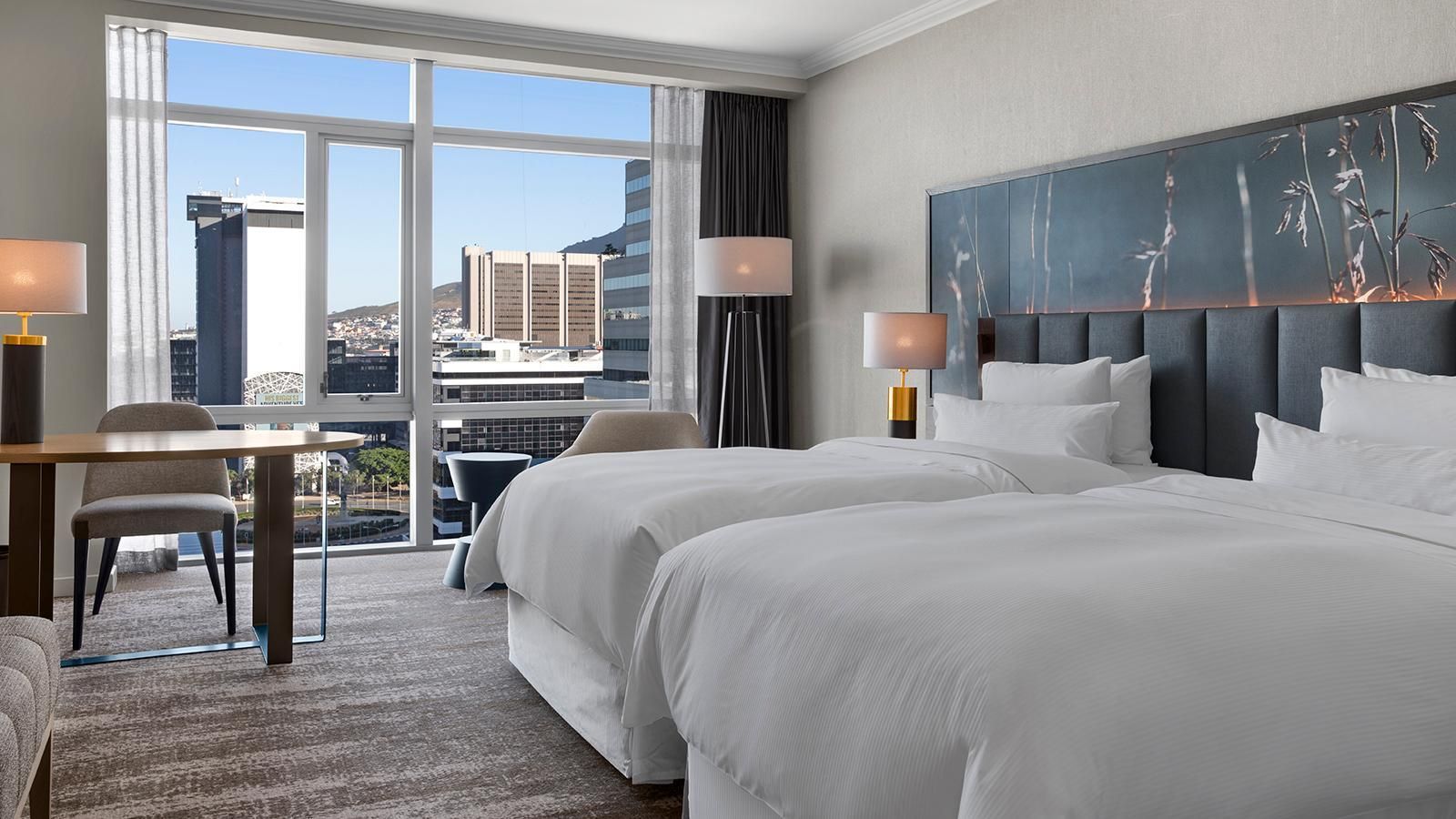 Westin Executive, Guest Room, 2 Twin, High Floor