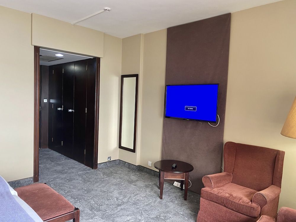 Deluxe Twin Room, 2 Twin Beds, Non Smoking, City View