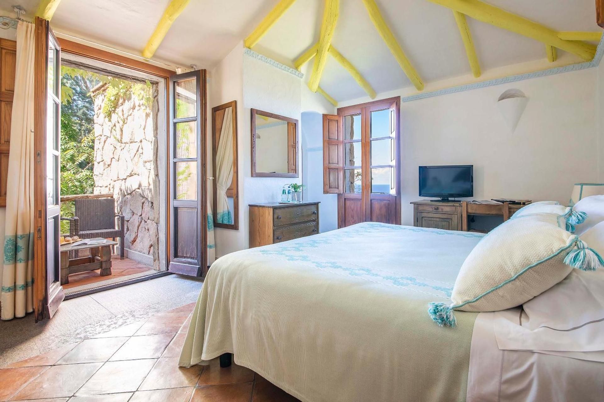 Tower Triple Room