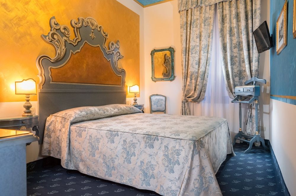 Hotel Giorgione Classic Double or Twin Room 14