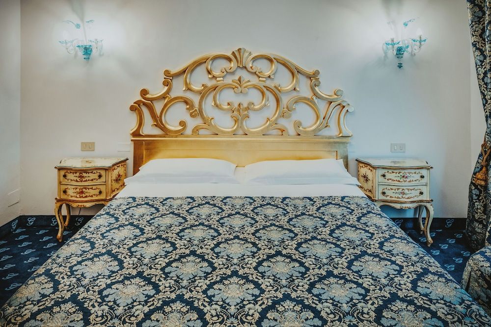 Hotel Giorgione Classic Double or Twin Room 5